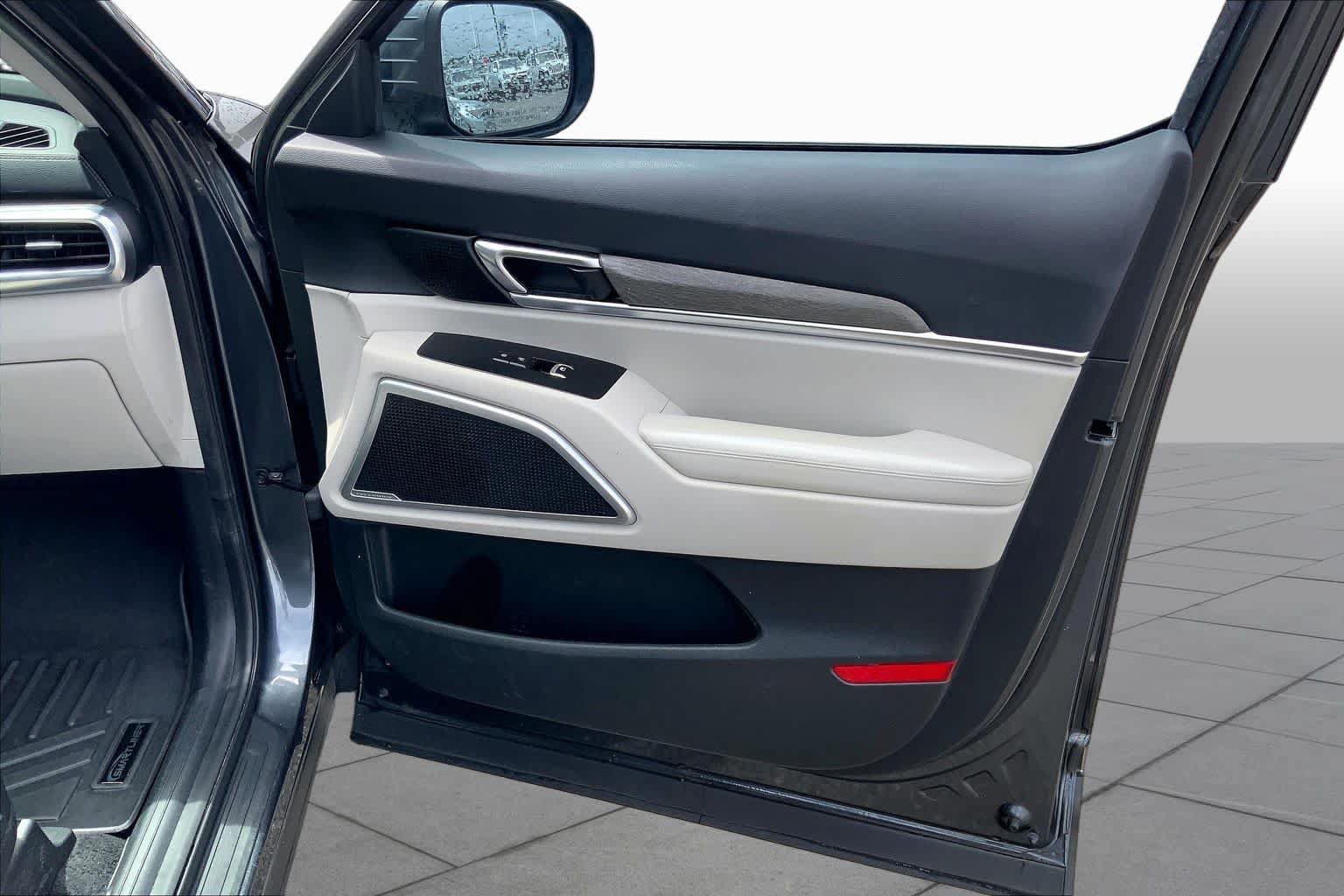 Used 2021 Kia Telluride EX FWD image 23