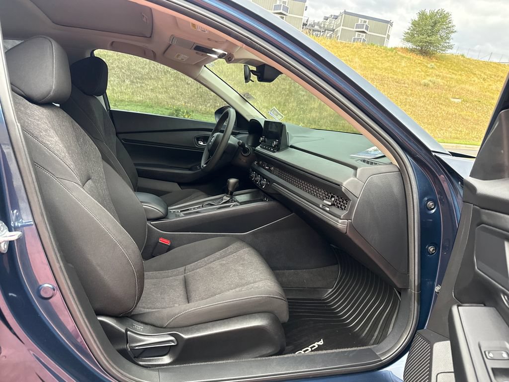 Used 2023 Honda Accord EX image 30