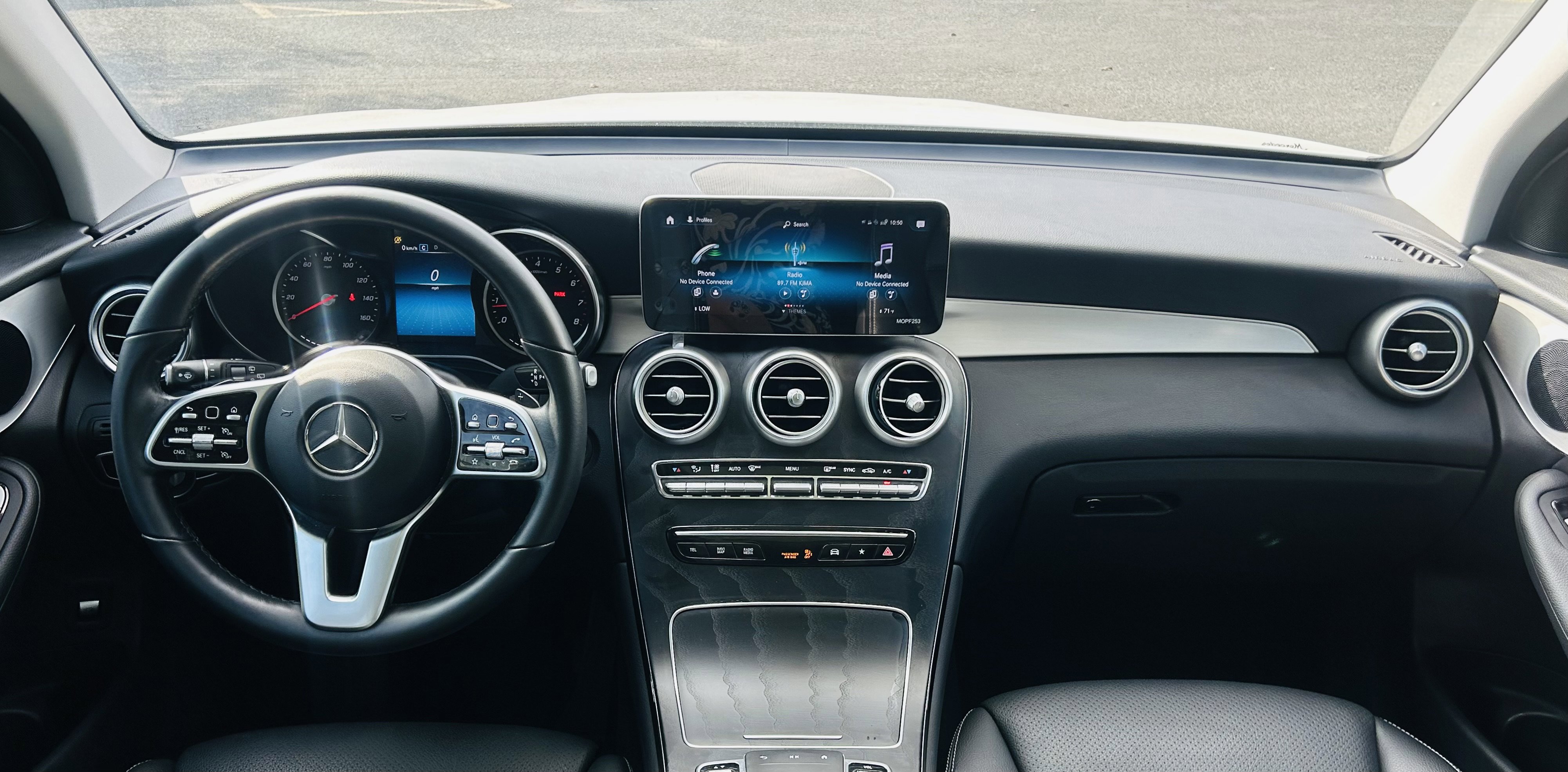 Used 2021 Mercedes-Benz GLC 300 image 17