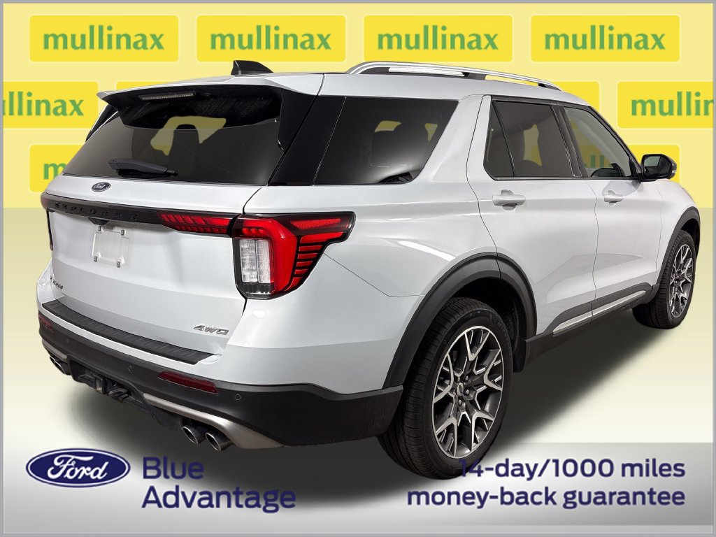 Certified 2025 Ford Explorer Platinum w/ Ultimate Package AWD/4WD image 4