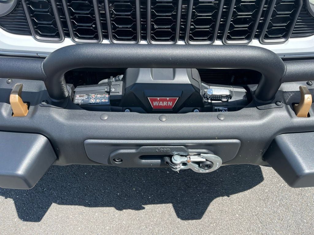 Used 2024 Jeep Wrangler Unlimited Rubicon 392 AWD/4WD image 6