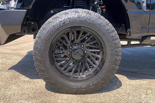 Certified 2025 Ford F250 Platinum w/ FX4 Off-Road Package AWD/4WD image 8