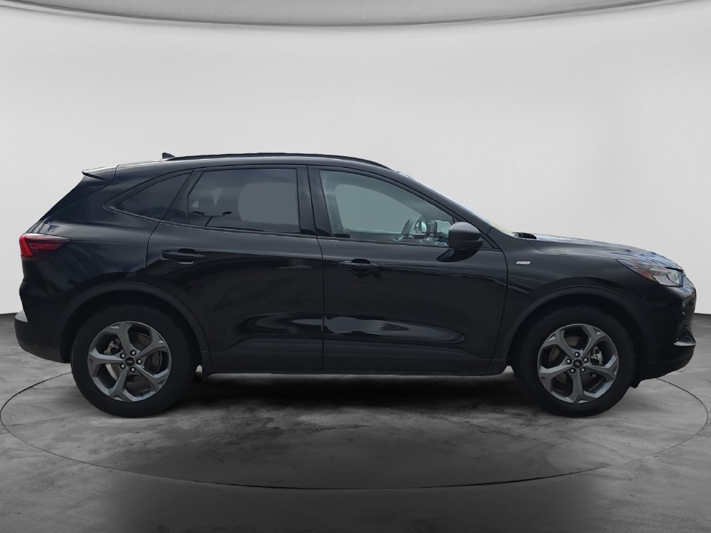 Certified 2025 Ford Escape ST-Line FWD image 10