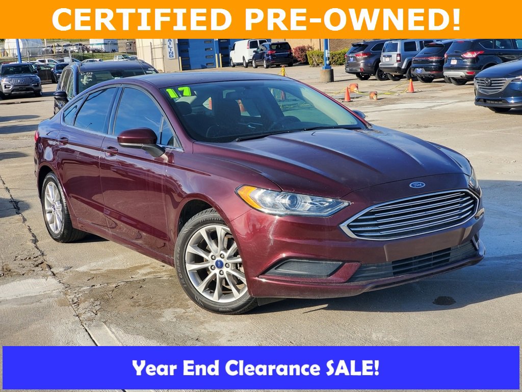 Certified 2017 Ford Fusion SE image 1