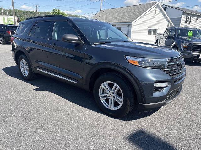 Certified 2022 Ford Explorer XLT w/ Equipment Group 202A AWD/4WD image 2