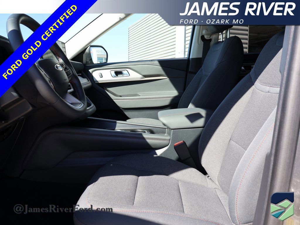 Certified 2025 Ford Explorer Active image 24