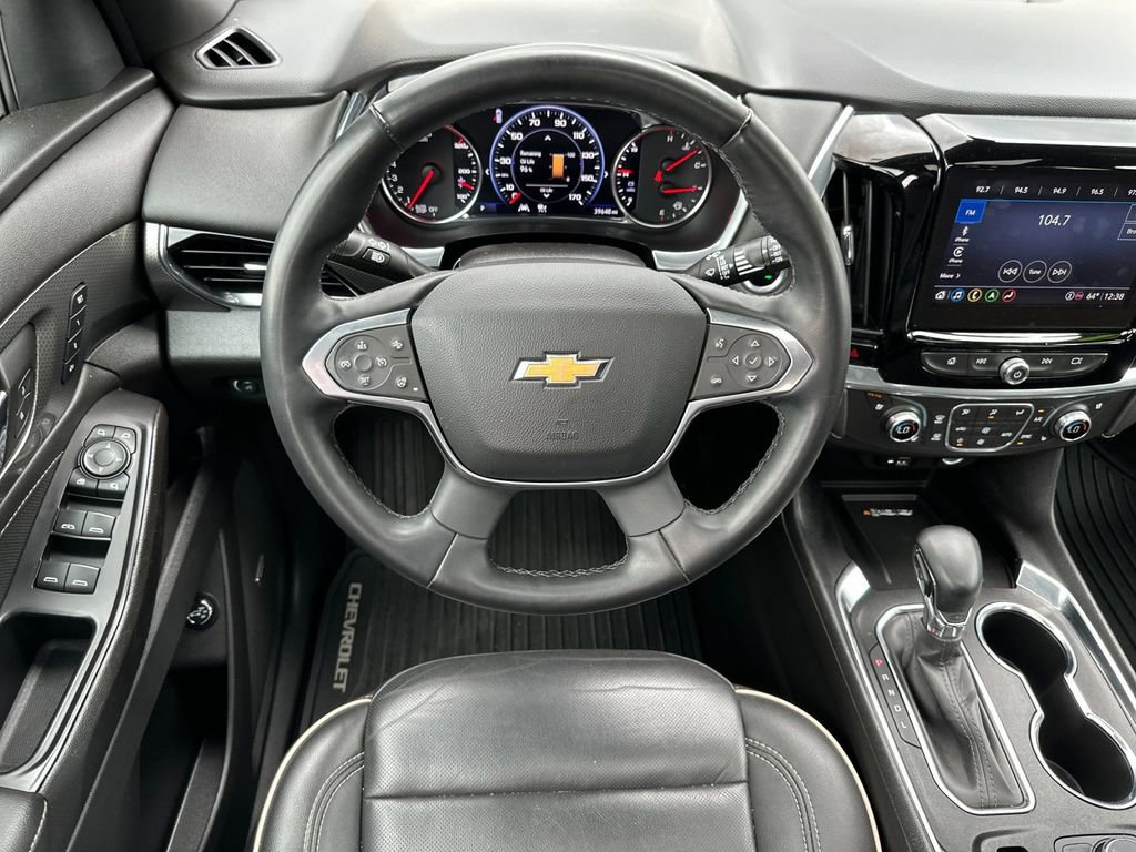 Used 2023 Chevrolet Traverse Premier AWD/4WD image 13