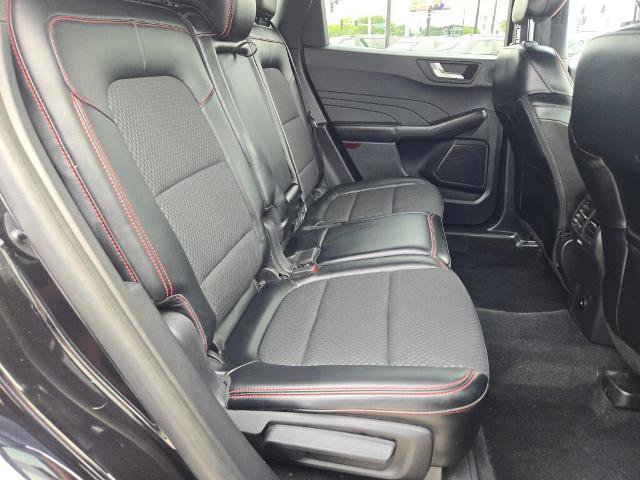 Certified 2023 Ford Escape ST-Line Select w/ Tech Pack #2 AWD/4WD image 9