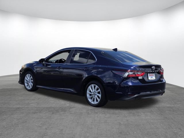 Used 2022 Toyota Camry LE FWD image 6