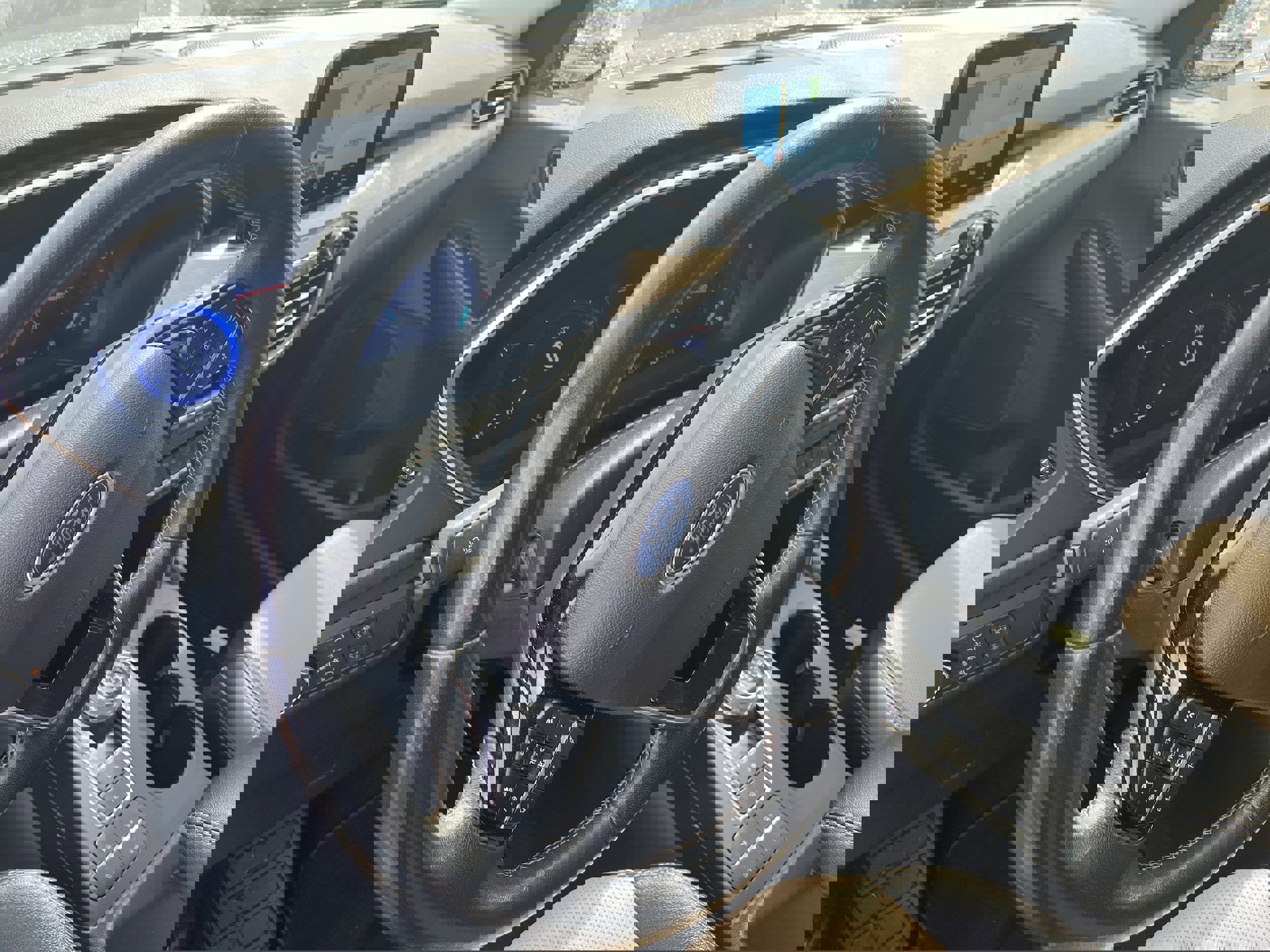 Certified 2022 Ford Escape Titanium w/ Titanium Elite Package image 8