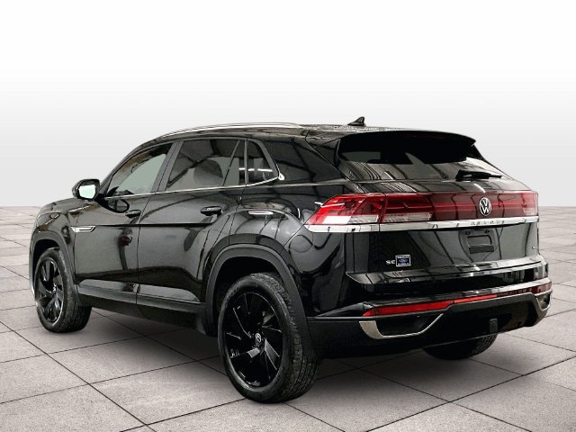 Used 2024 Volkswagen Atlas Cross Sport SE w/ Black Wheel Package AWD/4WD image 10