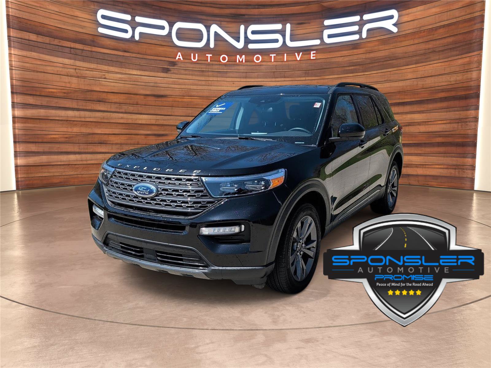 Certified 2024 Ford Explorer XLT w/ Equipment Group 202A
