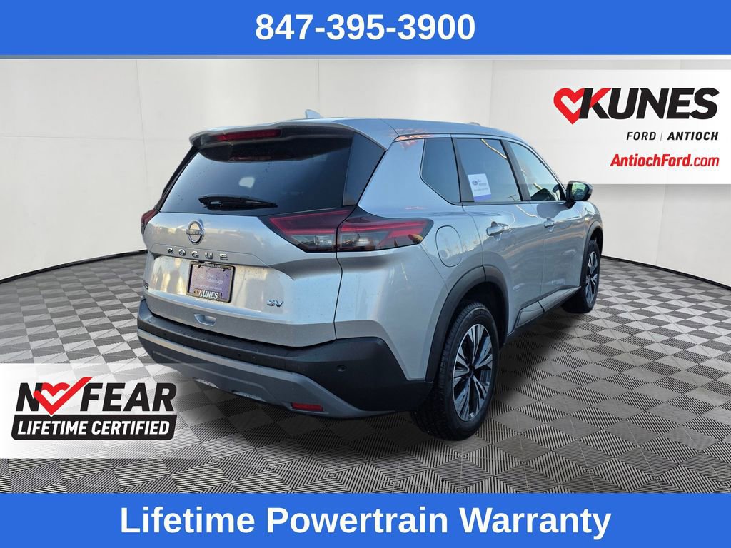 Used 2023 Nissan Rogue SV image 5