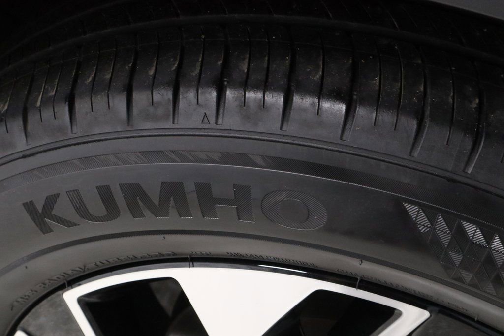 Used 2023 Kia Sportage EX image 19