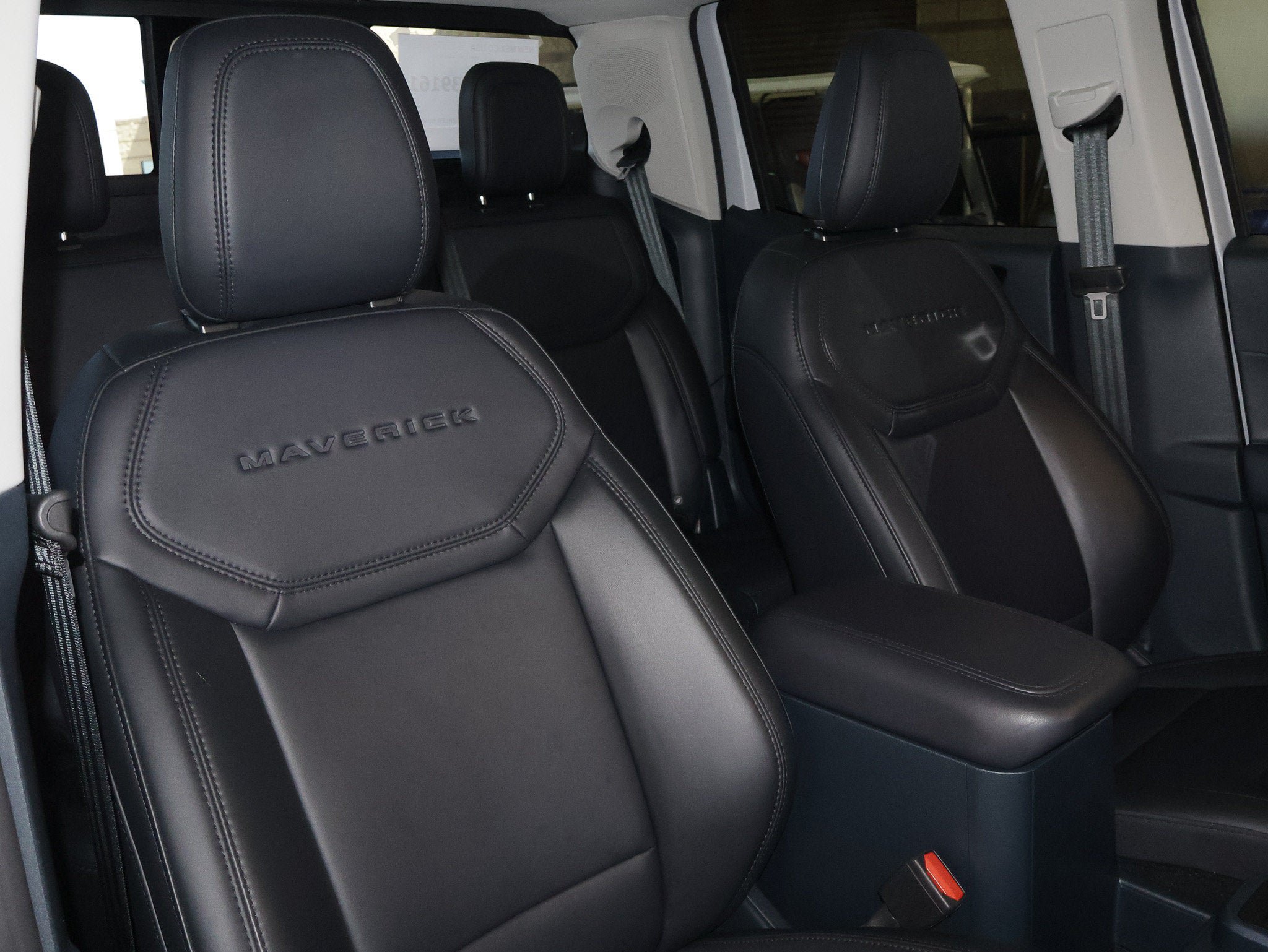 Certified 2025 Ford Maverick Lariat w/ Black Appearance Package AWD/4WD image 42