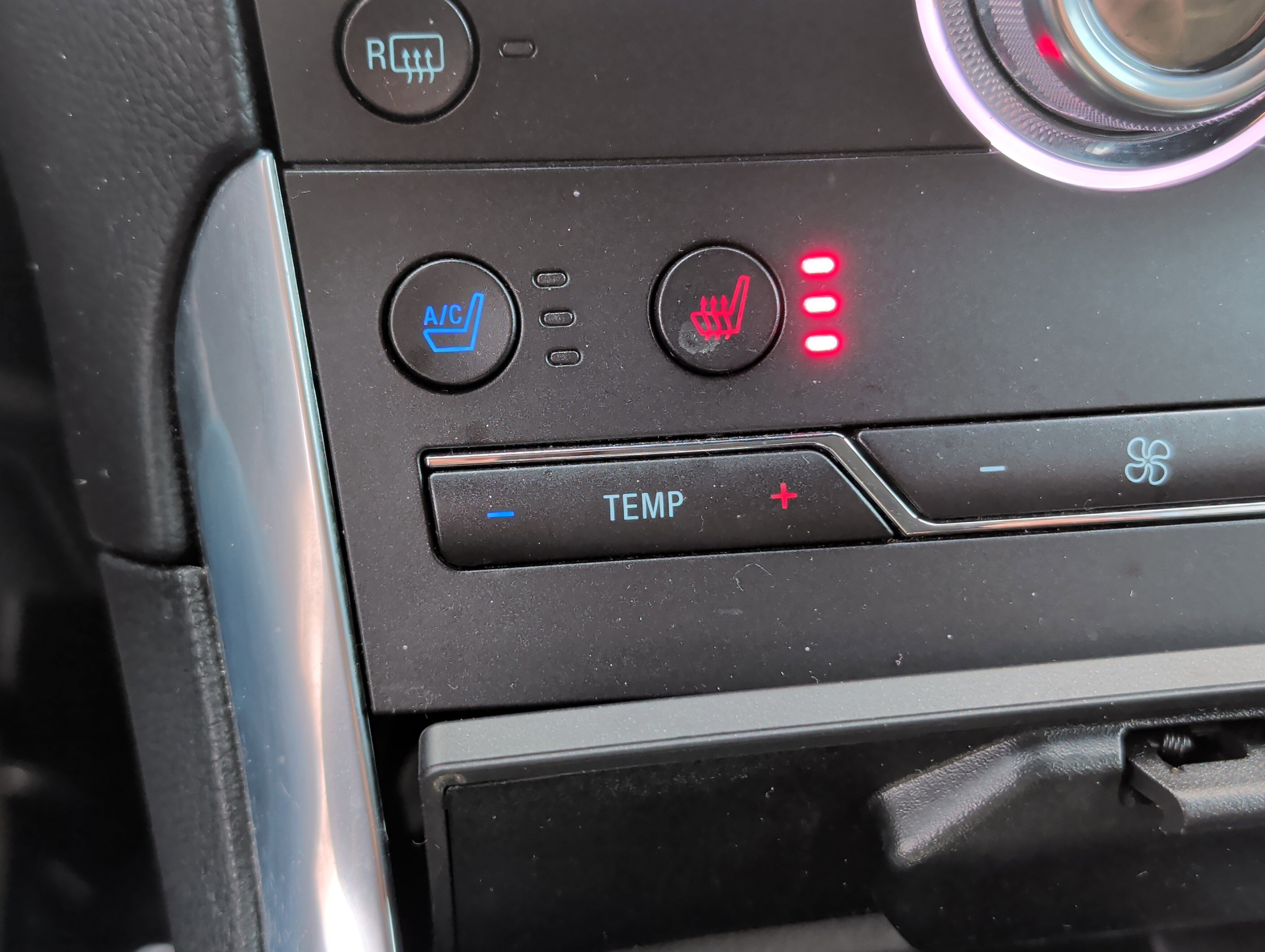 Certified 2020 Ford Edge ST w/ Equipment Group 401A image 31