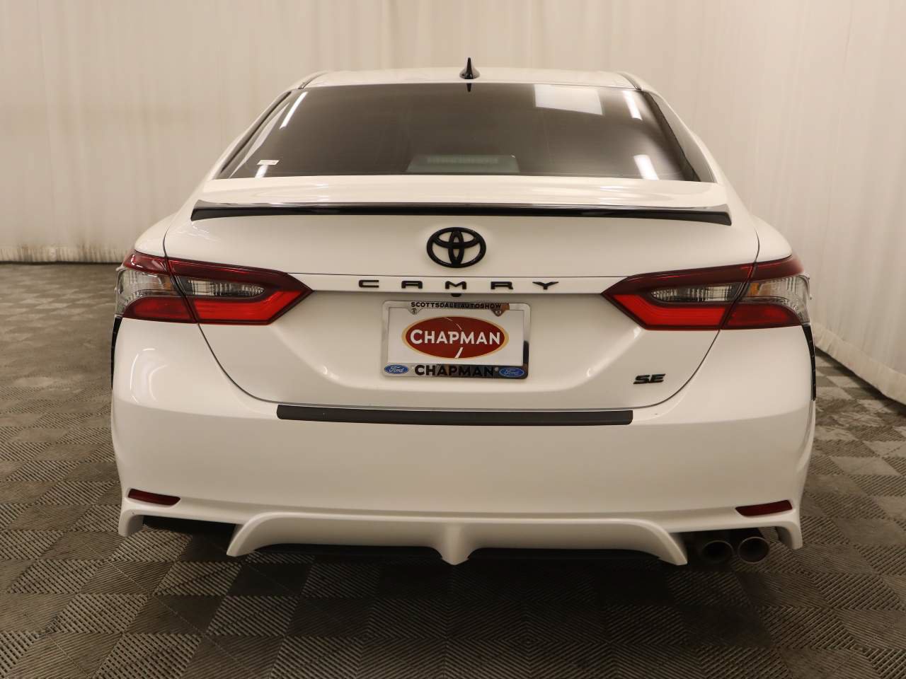 Used 2024 Toyota Camry SE FWD image 5