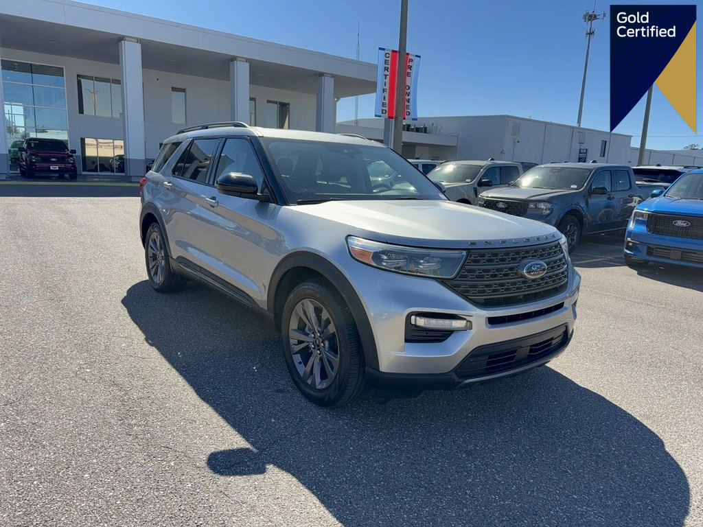 Certified 2023 Ford Explorer XLT w/ Equipment Group 202A