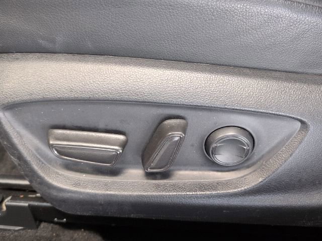 Used 2023 Toyota Camry SE FWD image 14