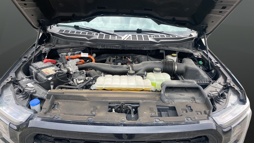 Certified 2024 Ford F150 Lariat AWD/4WD image 28
