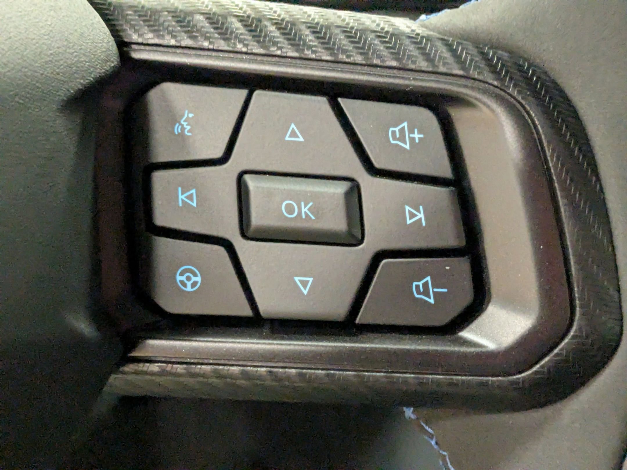 Certified 2025 Ford Mustang Dark Horse w/ Dark Horse Handlin Package image 19