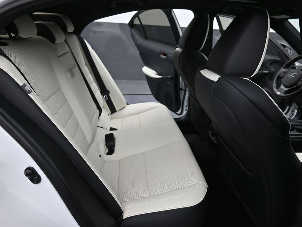 Used 2023 Lexus IS 350 F Sport w/ Navigation Package image 10