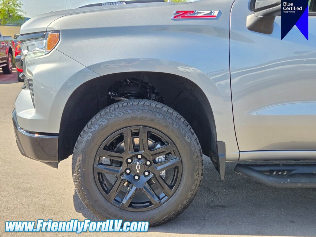 Used 2025 Chevrolet Silverado 1500 LT Trail Boss w/ Convenience Package II AWD/4WD image 8