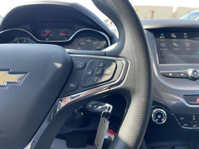 Used 2018 Chevrolet Cruze LT image 14
