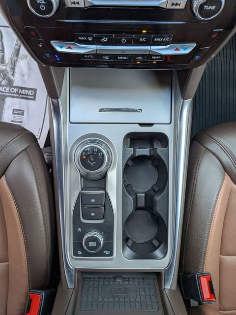 Certified 2023 Ford Explorer King Ranch w/ Technology Package AWD/4WD image 13