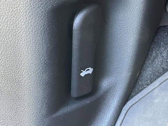 Used 2024 Nissan Pathfinder Platinum FWD image 16