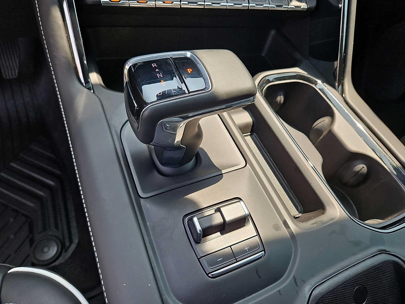 Used 2023 GMC Sierra 1500 AT4X w/ AT4X AEV Edition AWD/4WD image 15