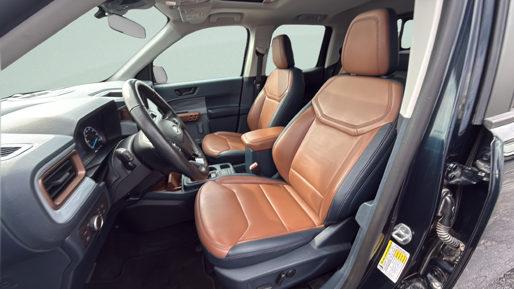 Certified 2022 Ford Maverick Lariat w/ Lariat Luxury Package FWD image 4