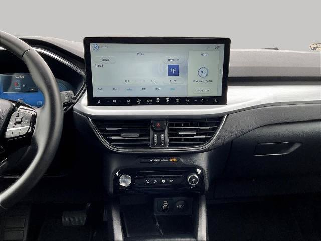 Certified 2025 Ford Escape Platinum AWD/4WD image 11