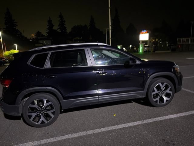 Used 2023 Volkswagen Taos SEL AWD/4WD image 7