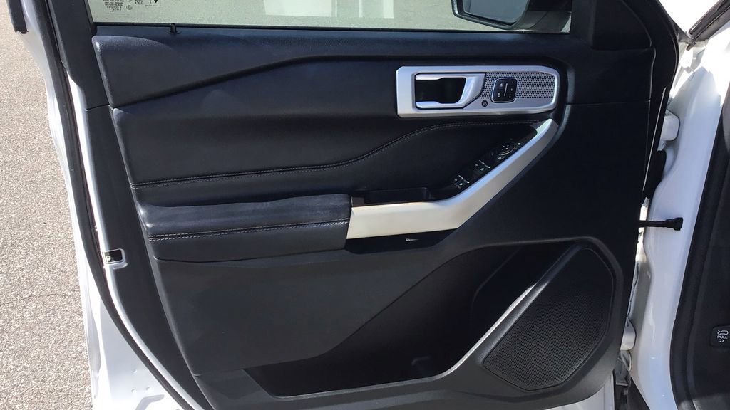 Certified 2022 Ford Explorer Limited w/ Equipment Group 301A image 23