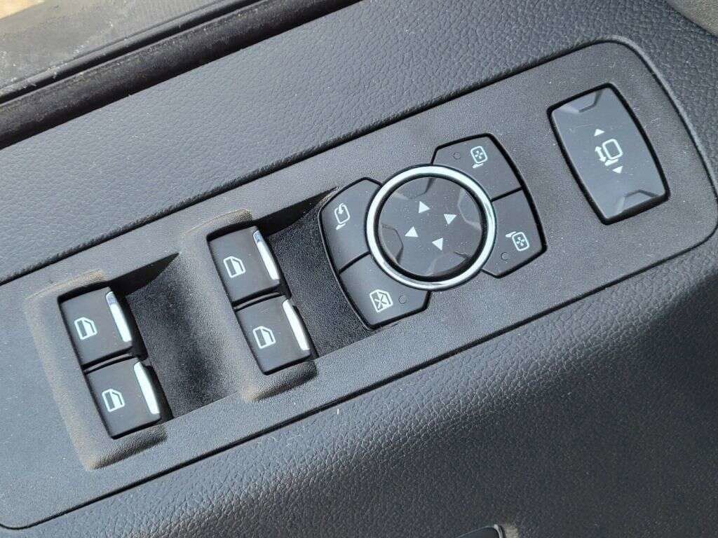 Certified 2021 Ford F350 Lariat AWD/4WD image 27