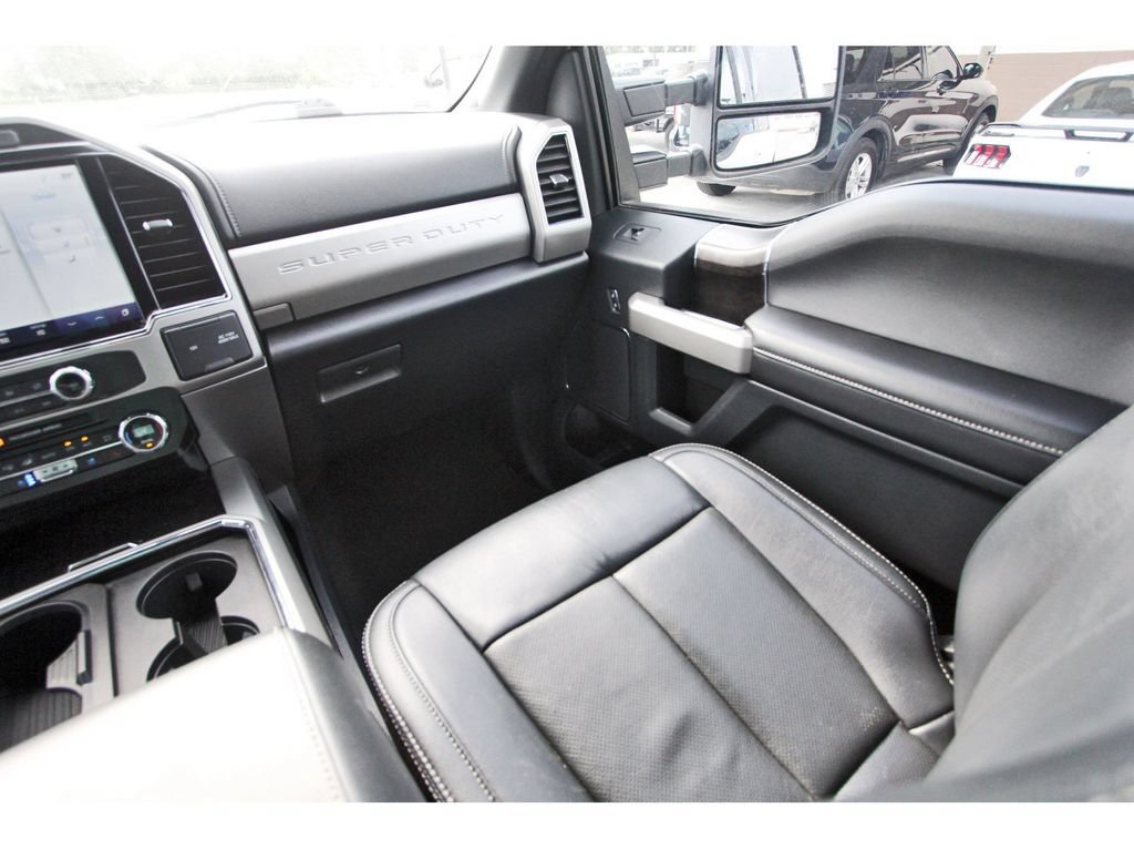 Certified 2022 Ford F250 Lariat w/ Lariat Value Package AWD/4WD image 13