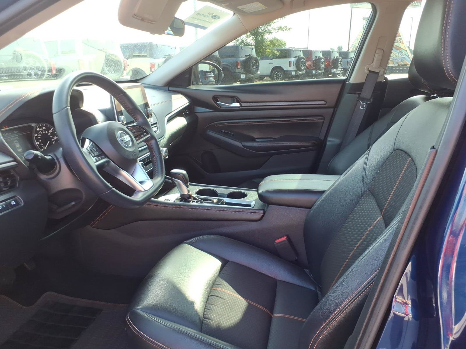 Used 2020 Nissan Altima 2.5 SR FWD image 10