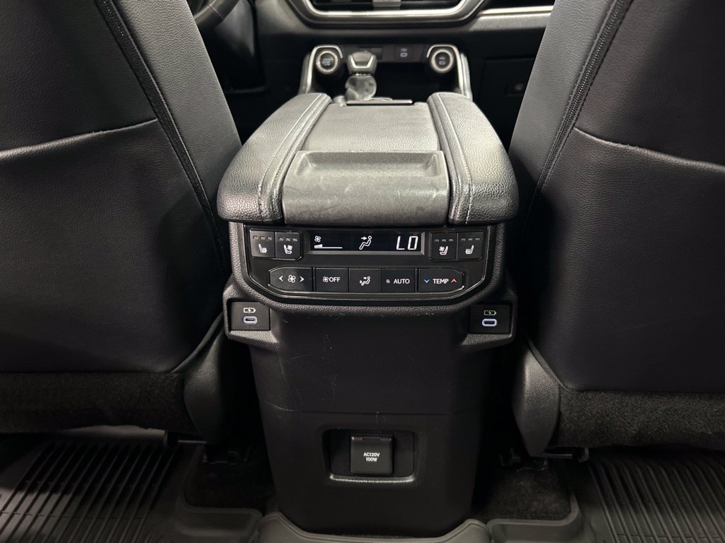 Used 2024 Toyota Grand Highlander AWD image 29