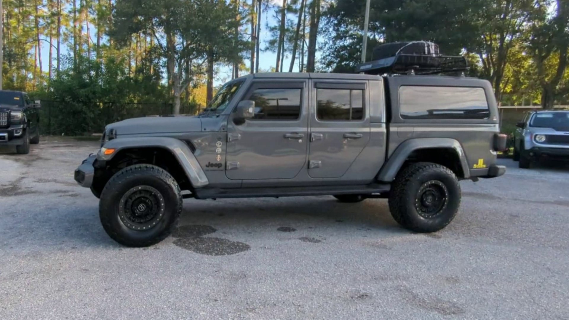 Used 2022 Jeep Gladiator Overland AWD/4WD image 15