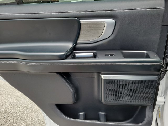 Certified 2025 Ford Expedition Platinum image 16