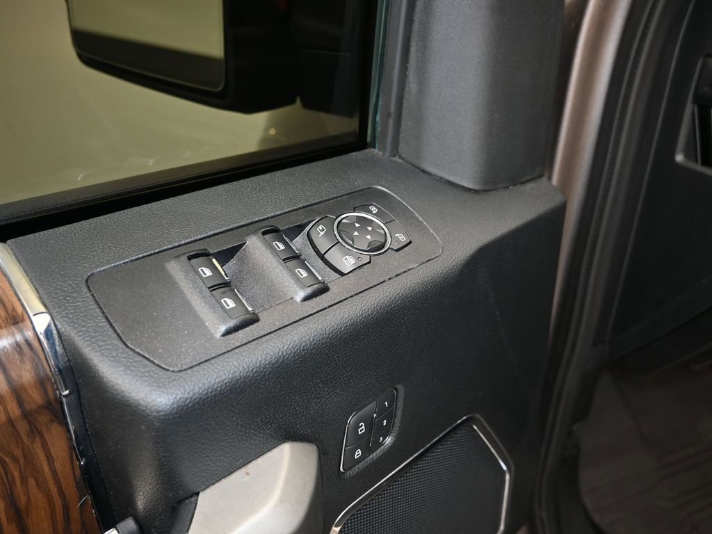 Certified 2020 Ford F150 Lariat w/ FX4 Off-Road Package image 29