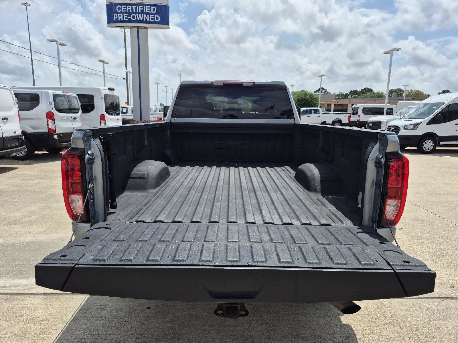 Used 2024 GMC Sierra 2500 SLE w/ SLE Value Package; RWD image 3