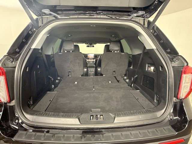 Certified 2022 Ford Explorer XLT w/ Equipment Group 202A image 26