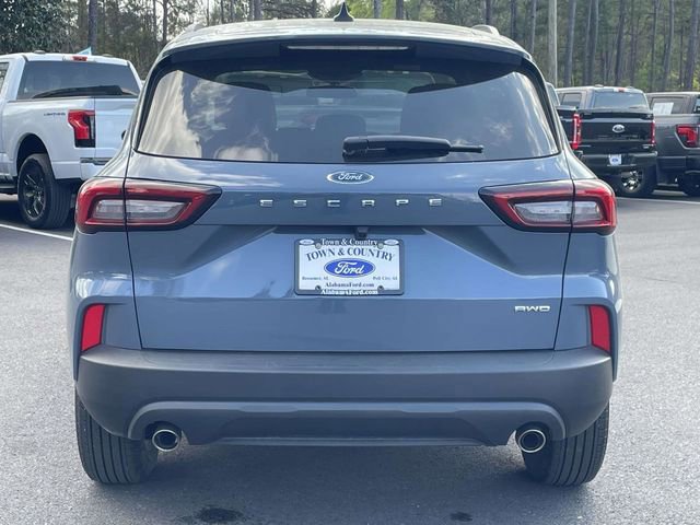 Certified 2025 Ford Escape ST-Line w/ Cold Weather Package image 4