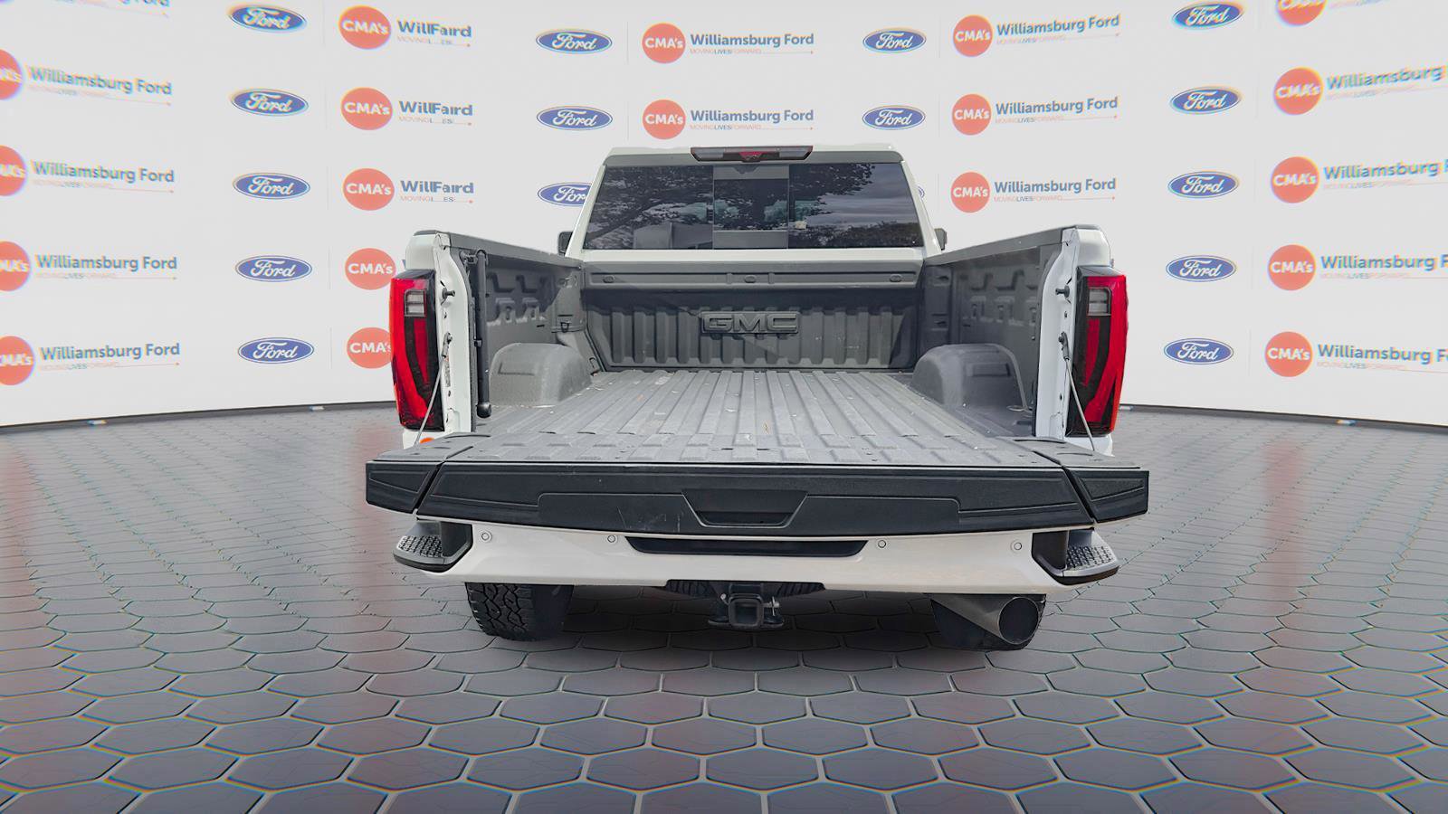 Used 2025 GMC Sierra 2500 Denali w/ Denali Reserve Package image 5