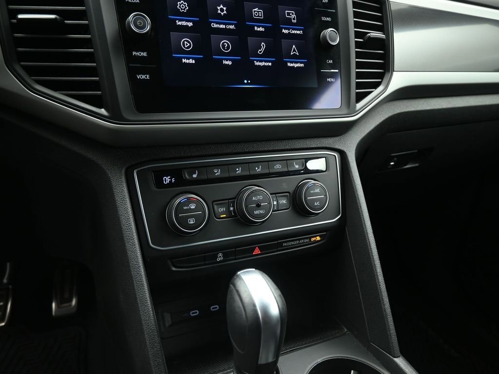 Used 2021 Volkswagen Atlas Cross Sport SE image 40