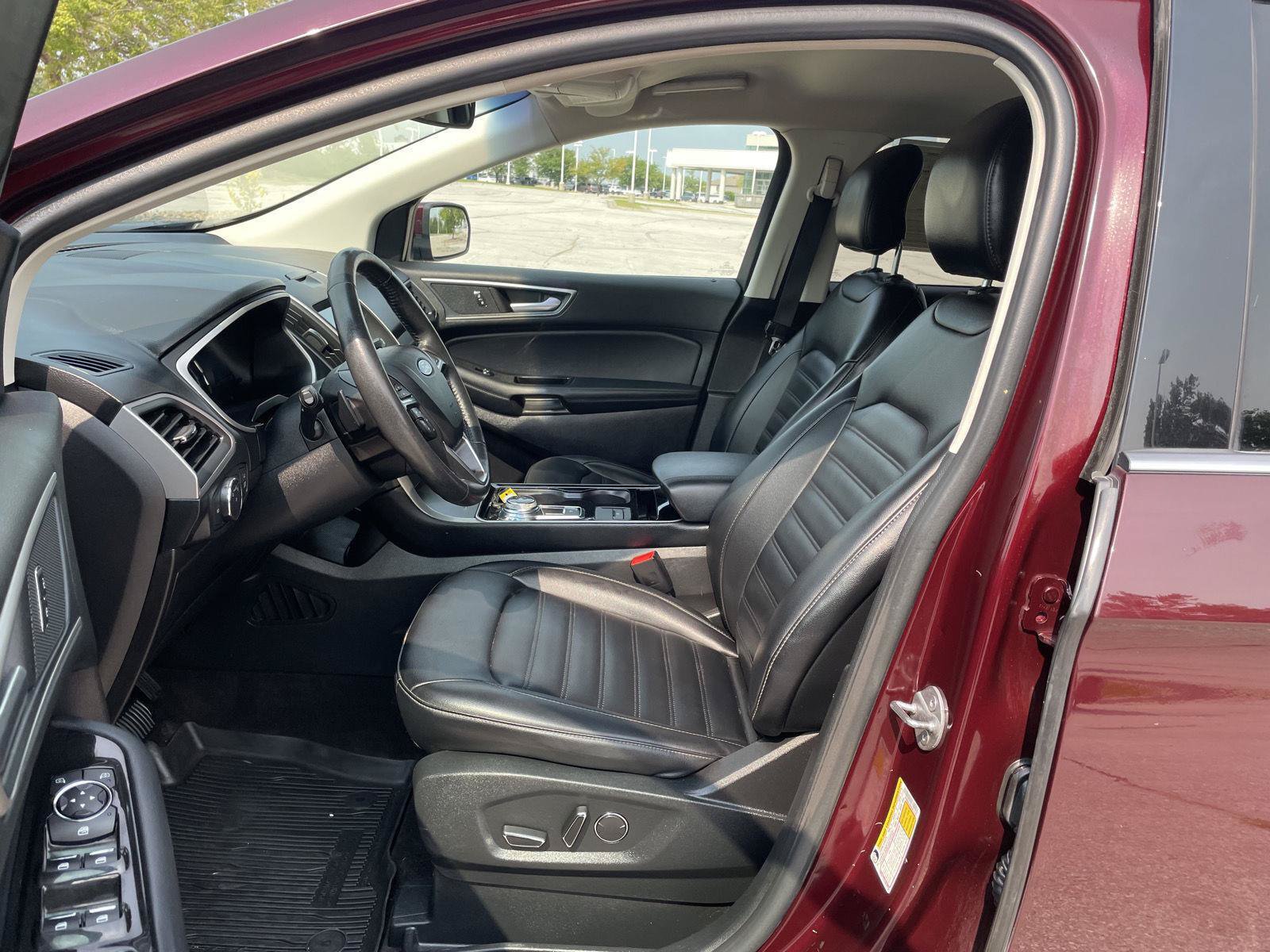 Certified 2019 Ford Edge SEL w/ Equipment Group 201A AWD/4WD image 17