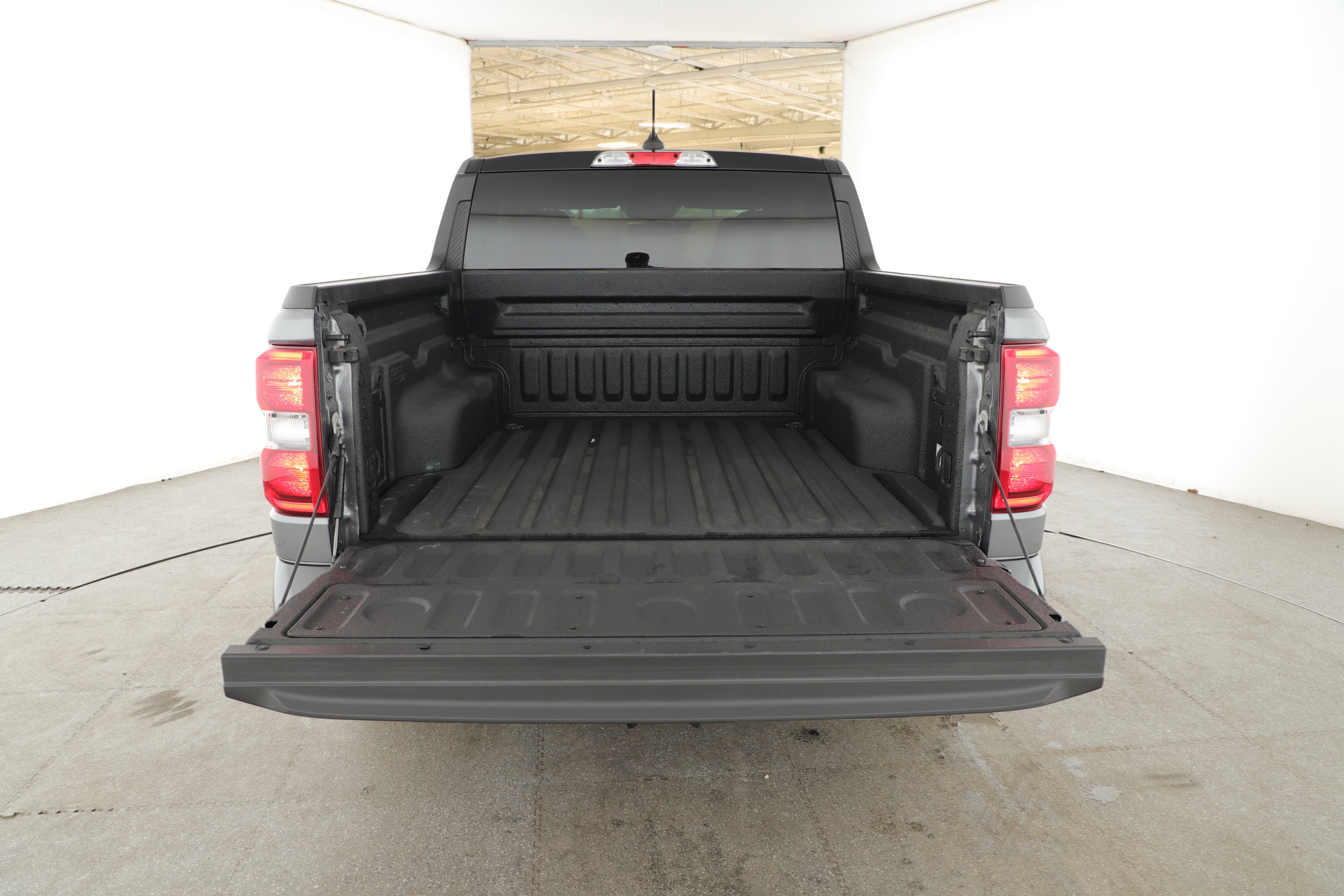 Certified 2025 Ford Maverick Lobo AWD/4WD image 5