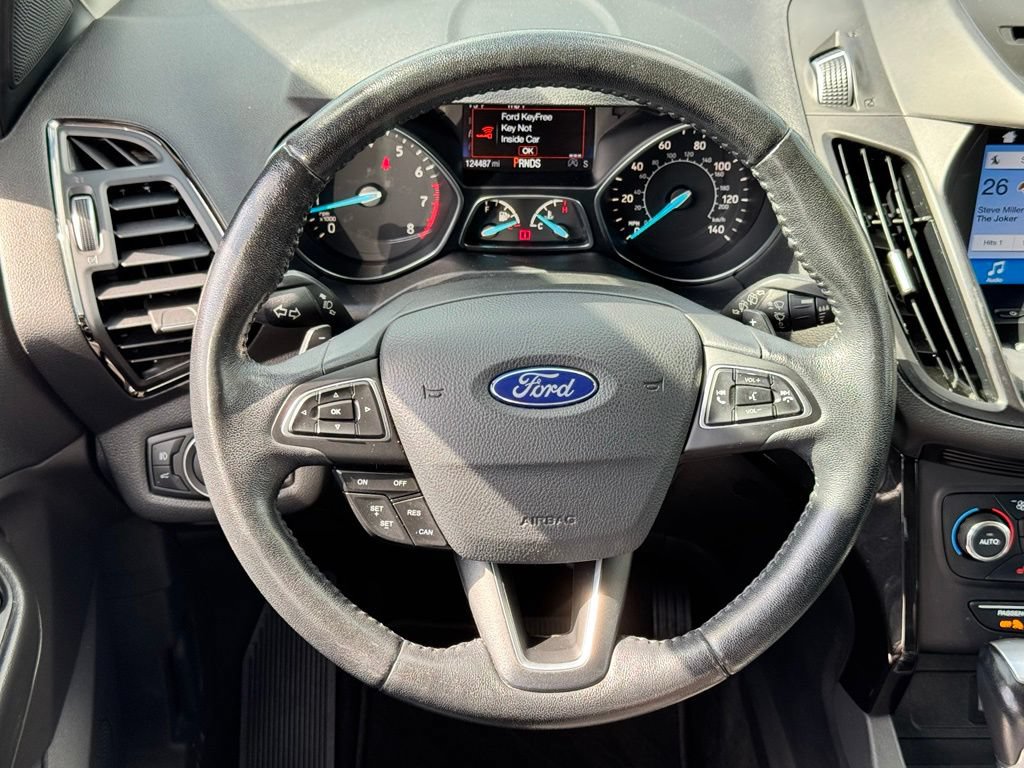 Certified 2017 Ford Escape Titanium FWD image 3